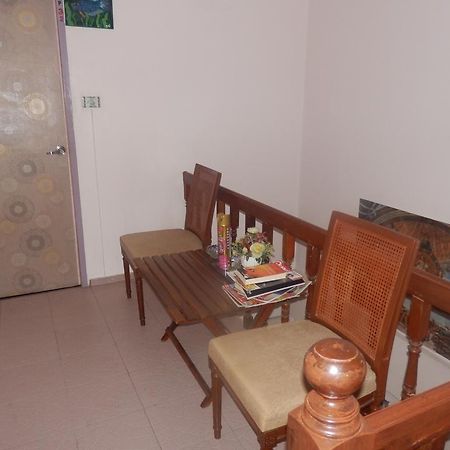 Hua Hin Tour Guesthouse Exterior foto